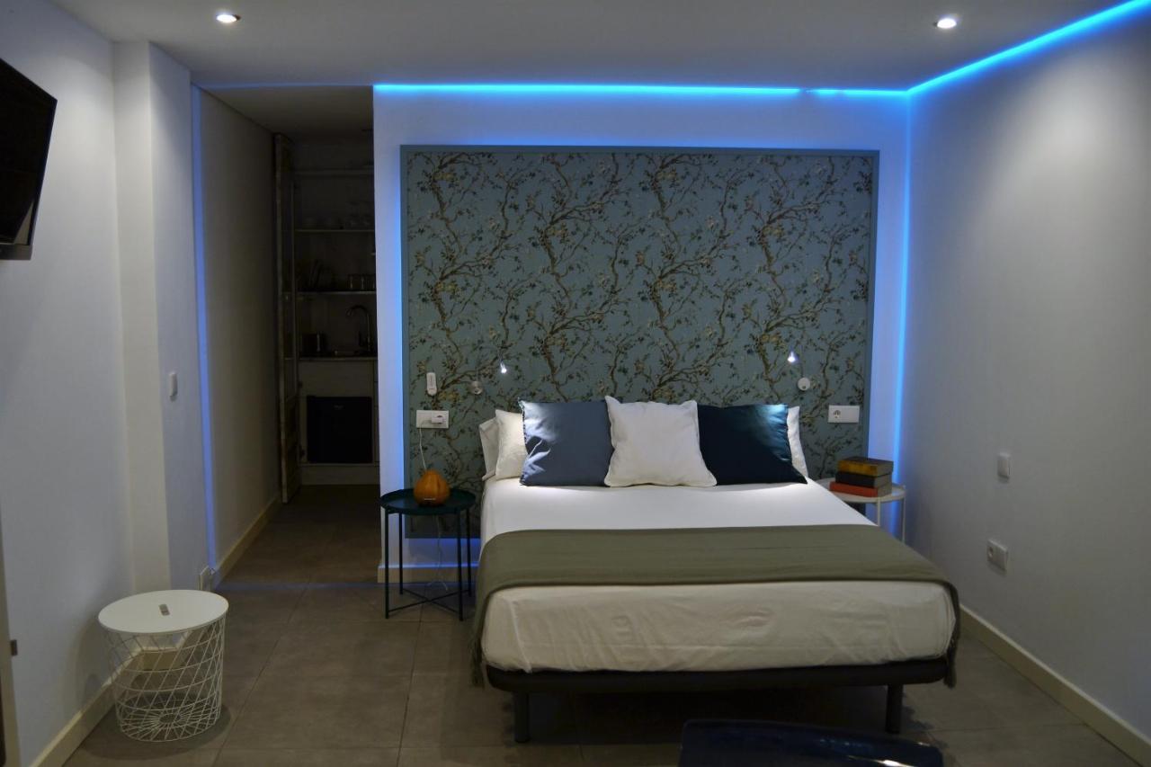 Suite Estudio Montana Torremolinos Exterior photo