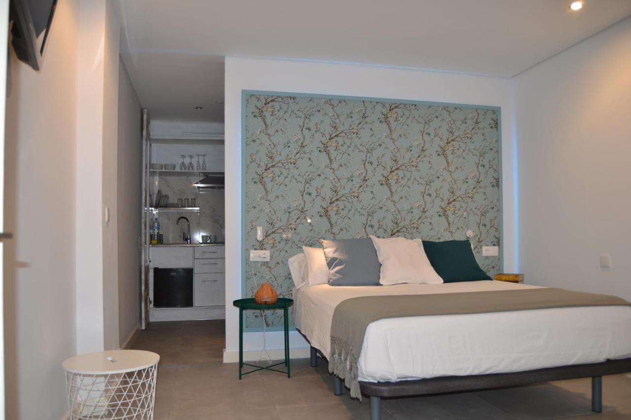 Suite Estudio Montana Torremolinos Exterior photo